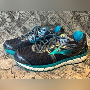Brooks Ariel 16 Women’s Running Shoes‎ Size 9.5 Wide